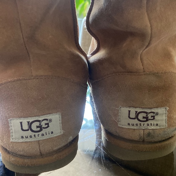 Ugg boots - Picture 1 of 6